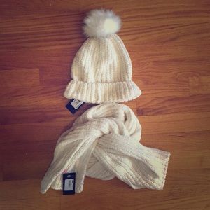 Knit Hat and Scarf from Modern Luxuri: Ivory